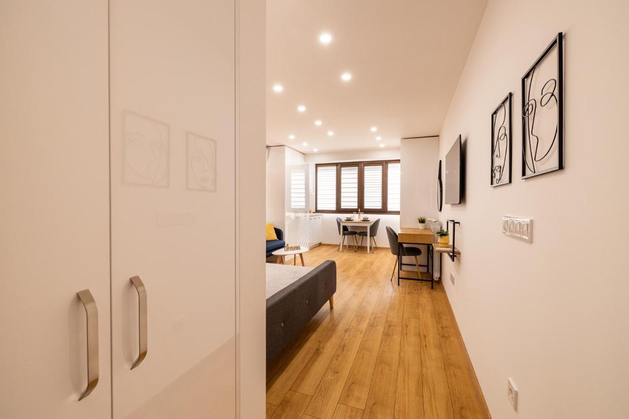 Luxury Studio Living High-End Amenities And Great Location By Flat Mаnager Sofia Exterior foto